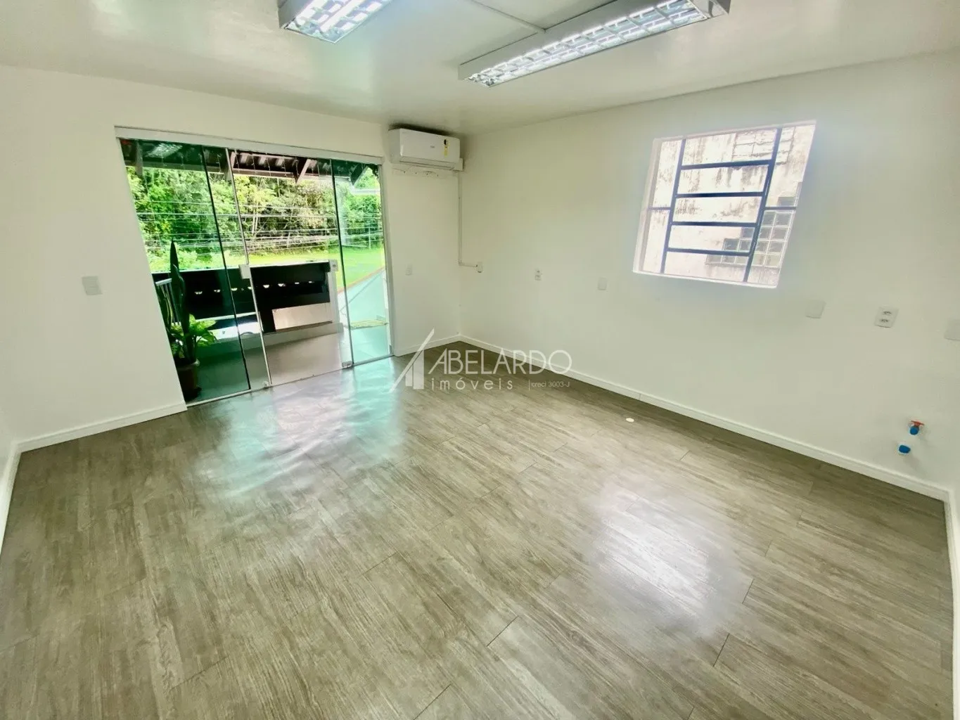 Sala para locação - Próximo à Vila Germânica! — foto 6