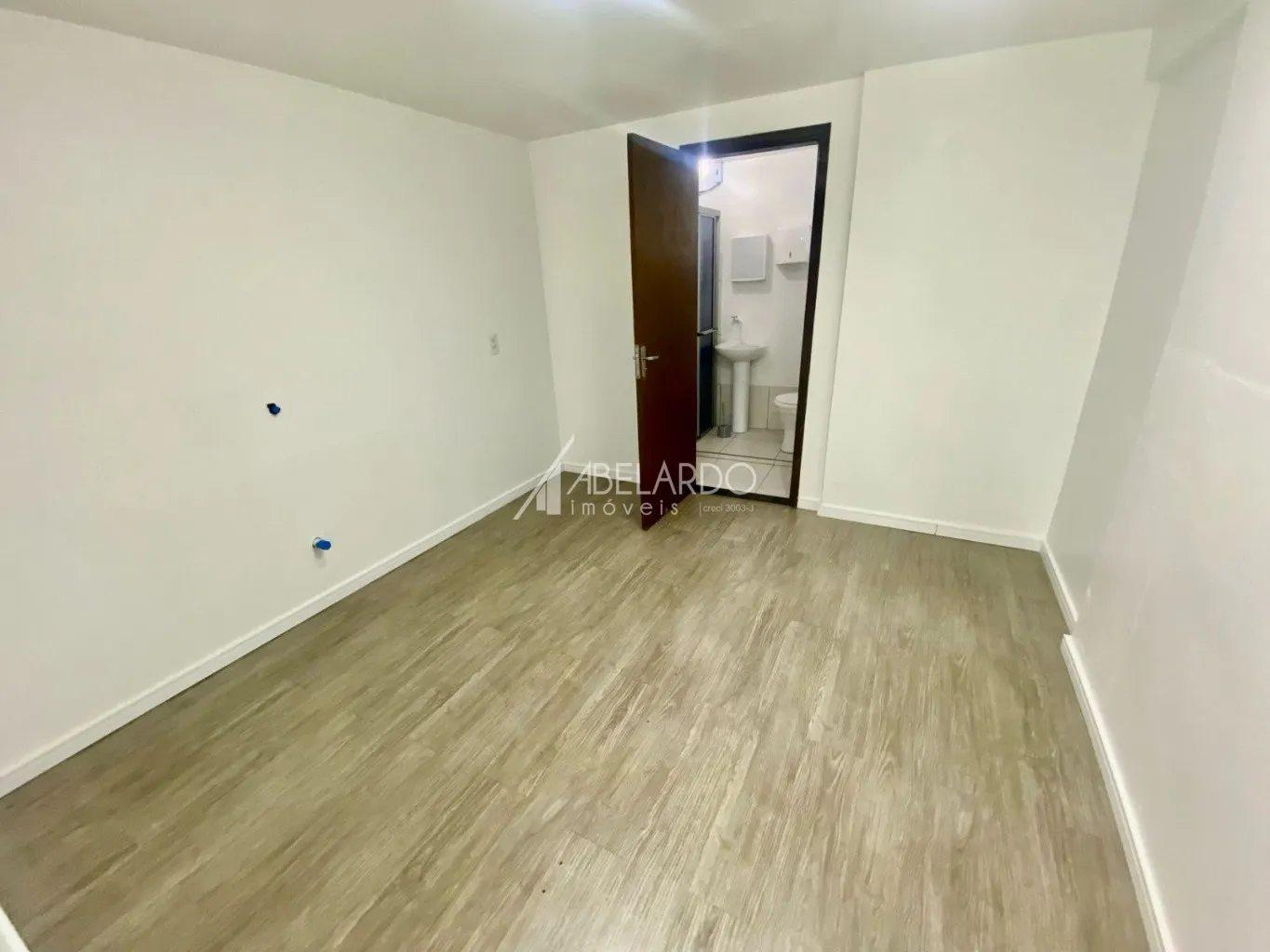 Sala para locação - Próximo à Vila Germânica! — foto 7