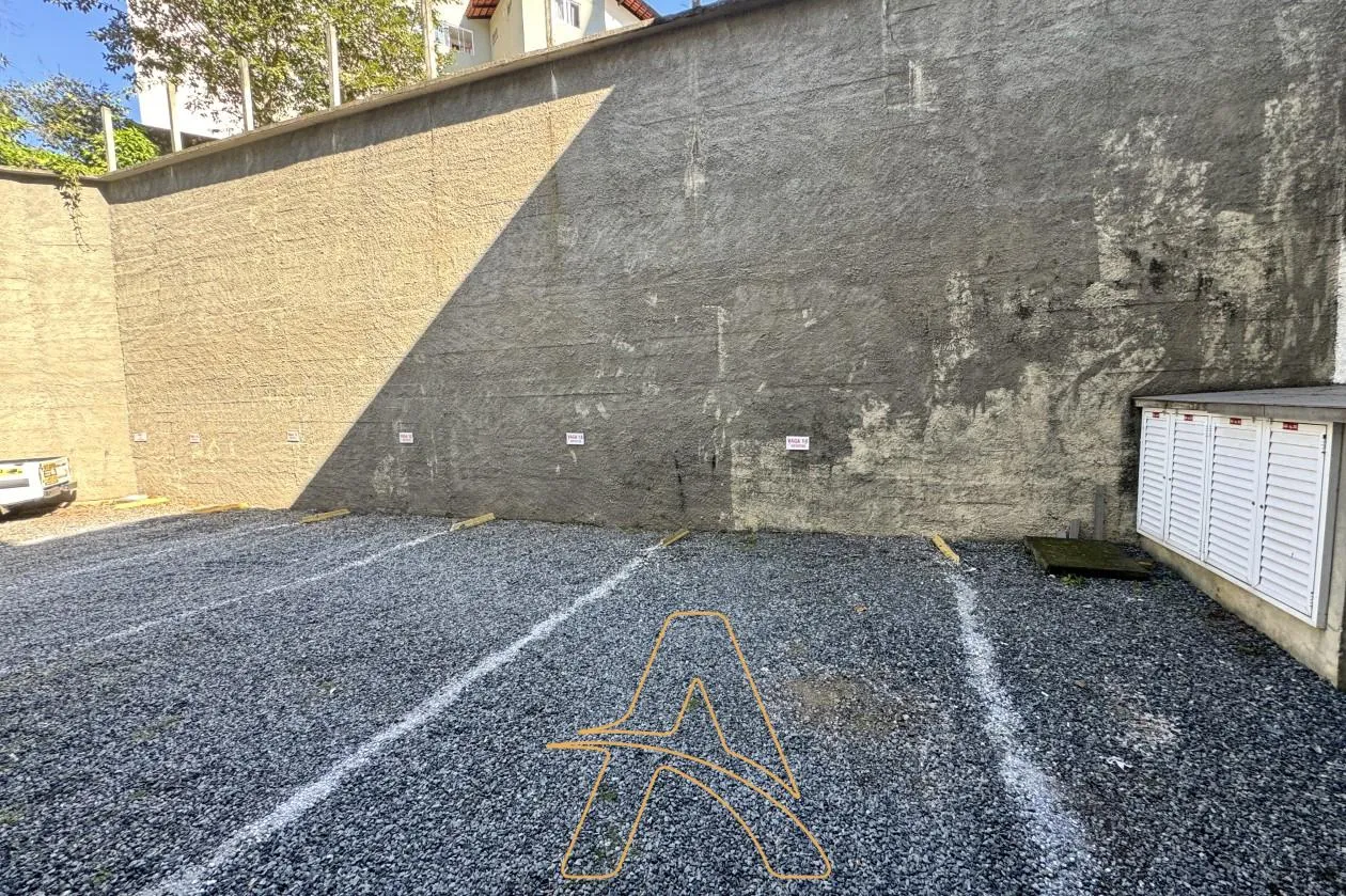 Sala Comercial com Estacionamento no Bairro Água Verde — foto 5