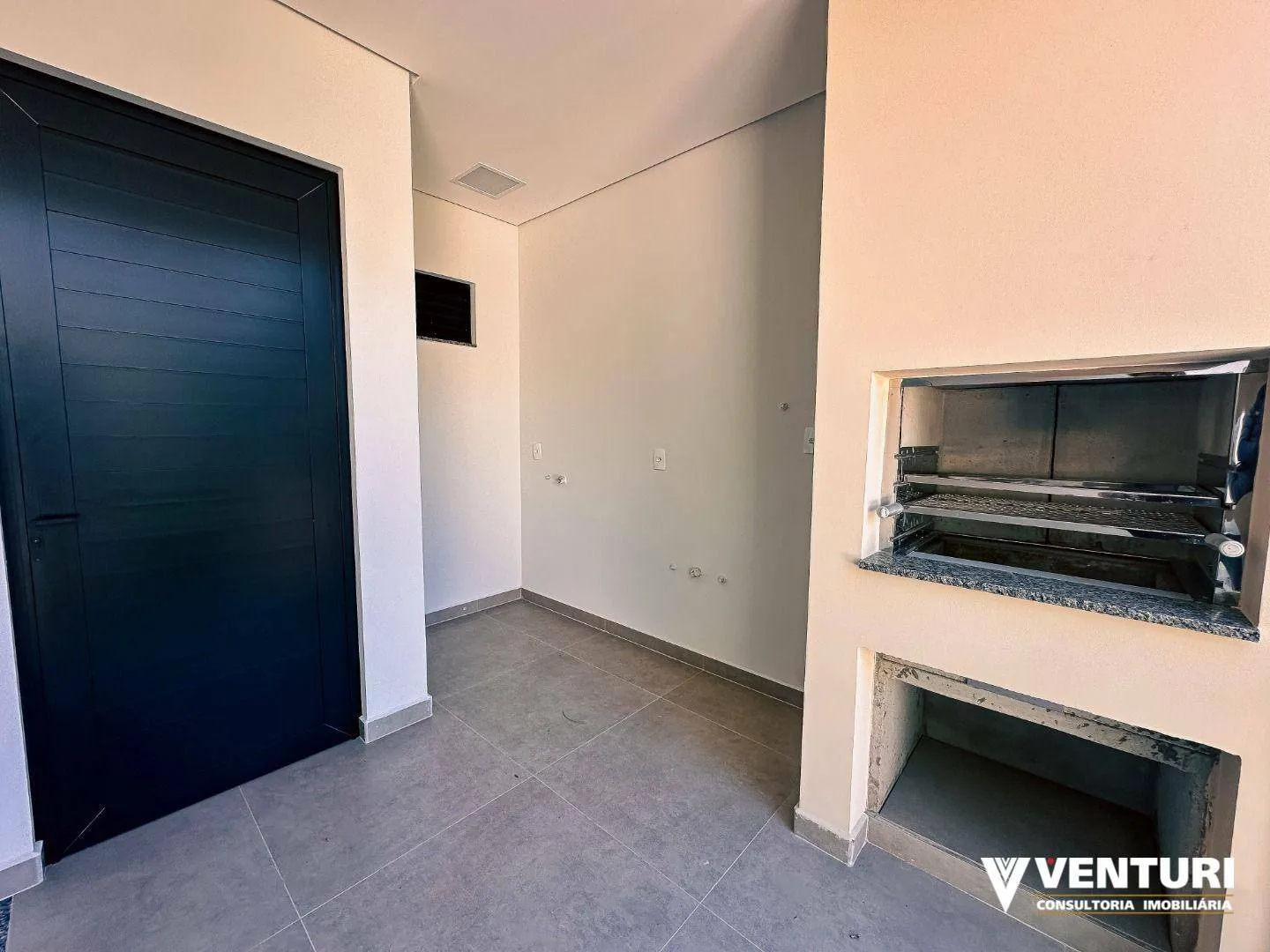 Casa com 2 dormitórios à venda, sendo 2 suítes com 97 m por R$ 650.000 - Água Verde - Blumenau/SC — foto 3