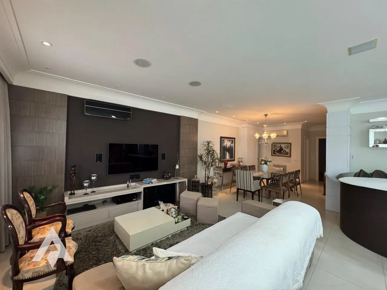 Apartamento de 3 suítes à venda em Balnéario Camburíu-SC! — foto 2