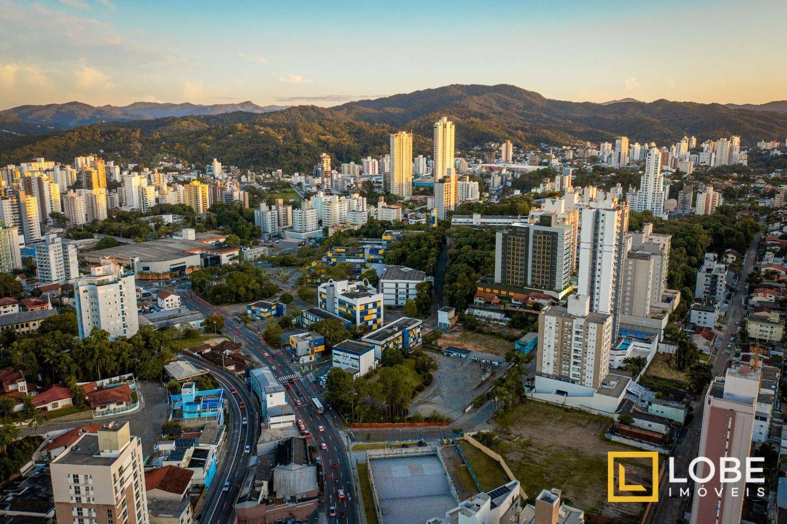 Loft com 1 dormitório à venda, 27 m por R$ 335.000,00 - Itoupava Seca - Blumenau/SC - foto 1