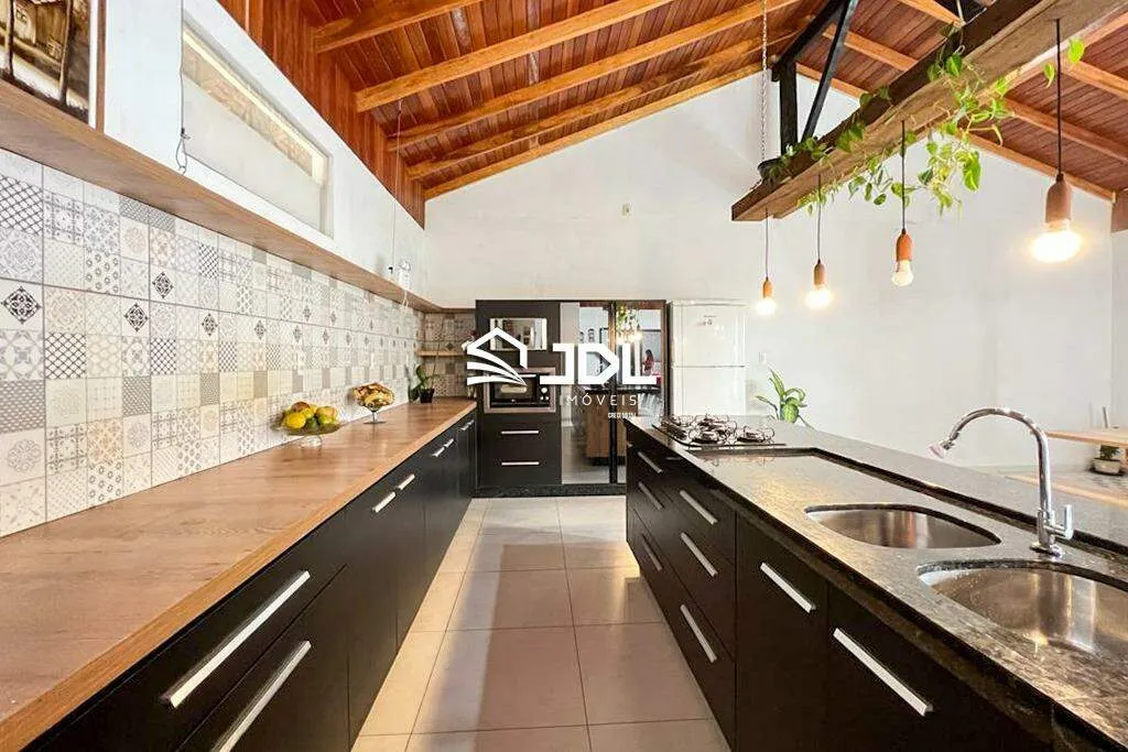 Imóvel Residencial Multifamiliar Semimobiliado à Venda no Bairro Ponta Aguda - Blumenau/SC | 8 dormitórios | 2 suítes | 6 vagas | R$ 699.000,00 — foto 4