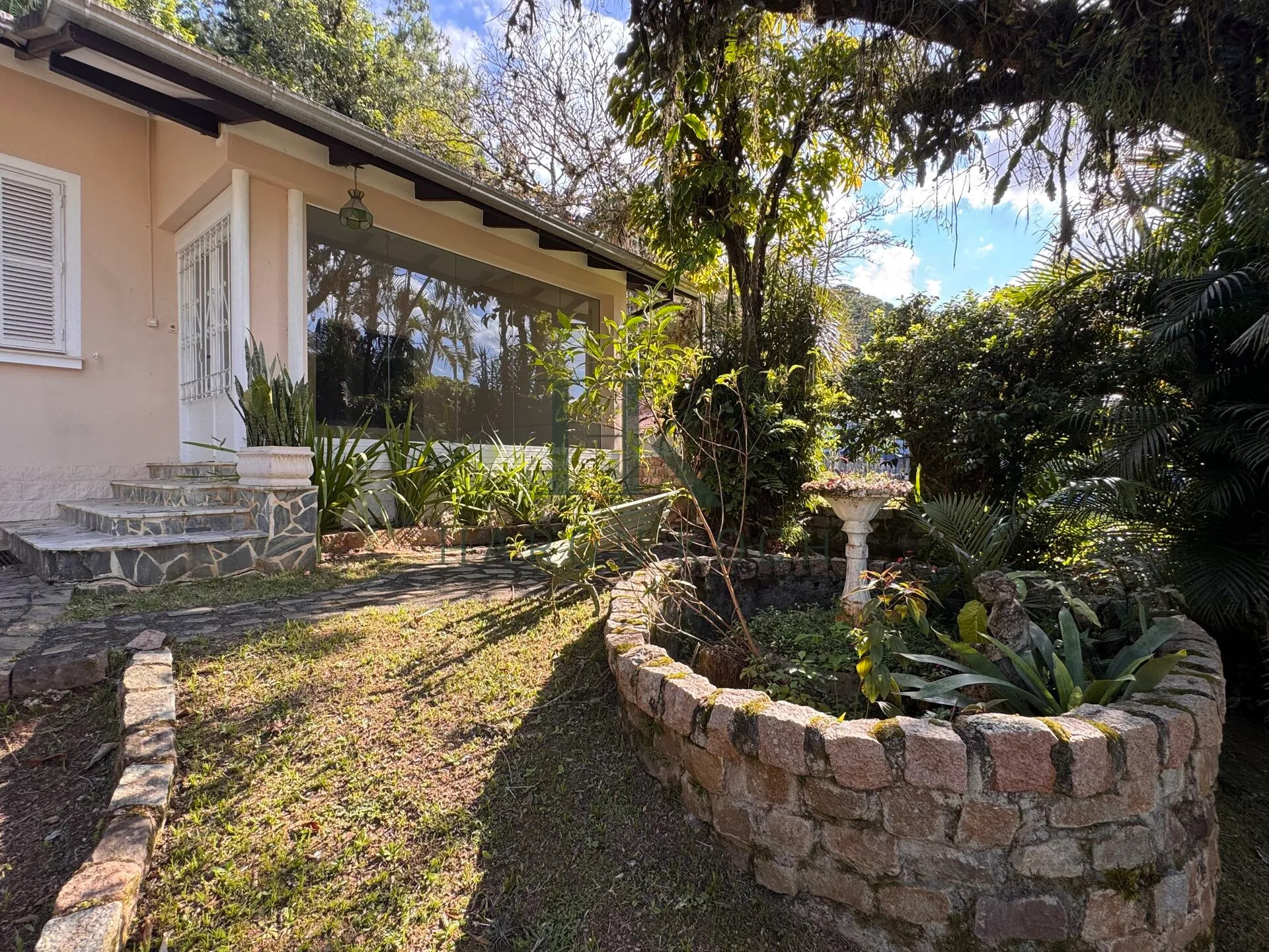 Casa Térrea | 5 Quartos | Próximo ao Centro — foto 4