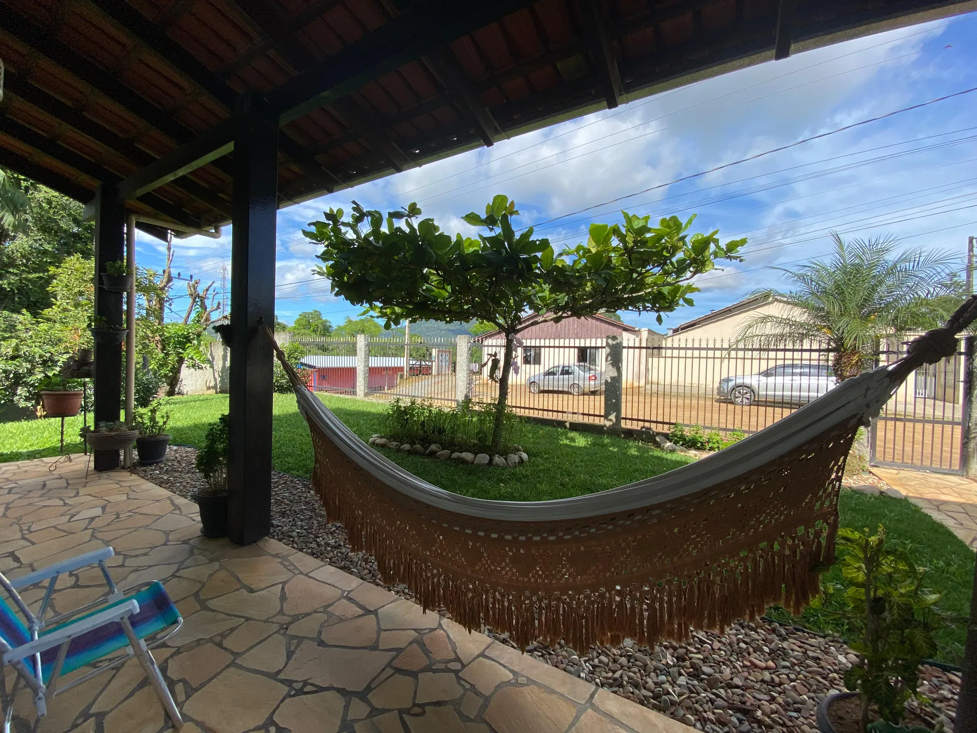 Casa AVERBADA em Blumenau, amplo terreno e próximo de tudo. — foto 4
