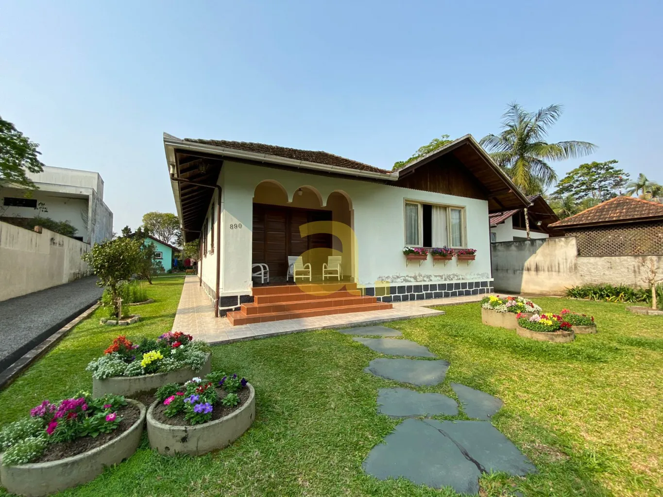 CASA À VENDA COM 4 DORMITÓRIOS SENDO 2 SUÍTES NA ITOUPAVA SECA BLUMENAU - SC - foto 1
