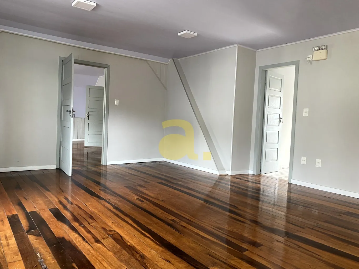 SALA COMERCIAL PARA ALUGAR NO BAIRRO VELHA 100m — foto 2