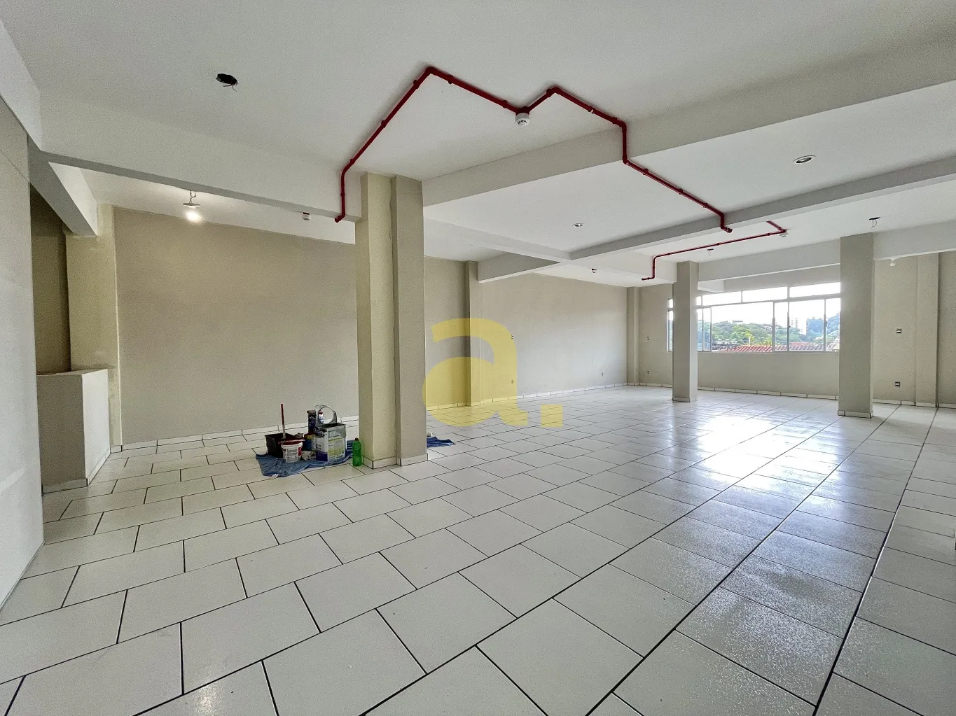 SALA COMERCIAL BAIRRO AGUA VERDE - 300m — foto 3