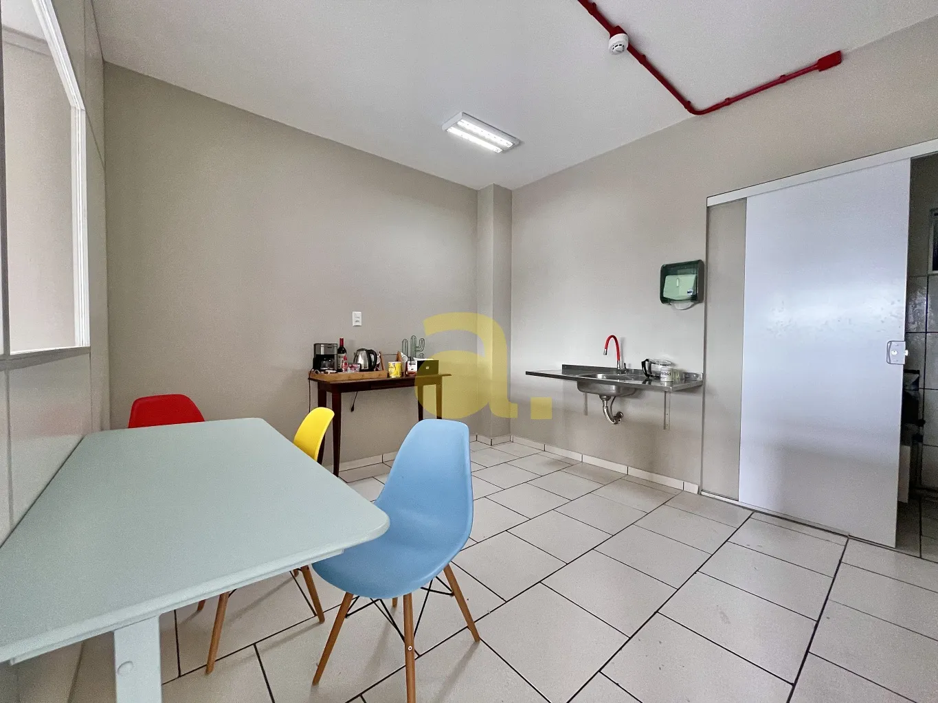 SALA COMERCIAL BAIRRO AGUA VERDE - 300m — foto 5