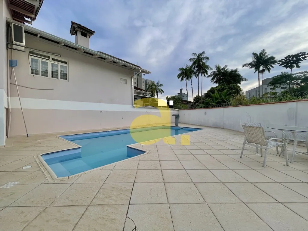 EXCELENTE CASA EM AMPLO TERRENO - BAIRRO VELHA, BLUMENAU — foto 4