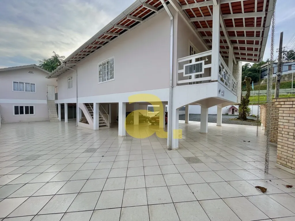EXCELENTE CASA EM AMPLO TERRENO - BAIRRO VELHA, BLUMENAU — foto 7