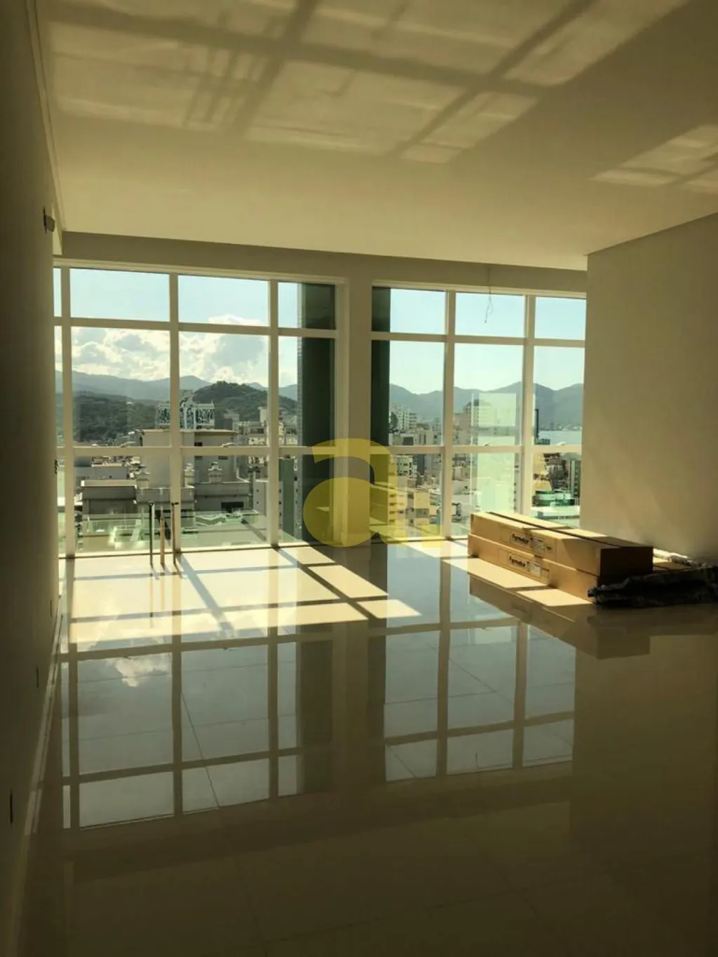COBERTURA DUPLEX MOBILIADA COM 5 SUITES NO PARAÍSO DE MEIA PRAIA - ITAPEMA SC — foto 6