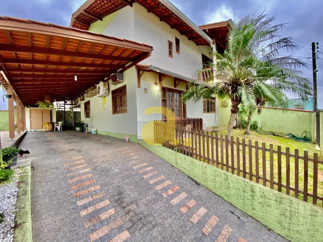 Casa com Piscina no Bairro Tribess — foto 5