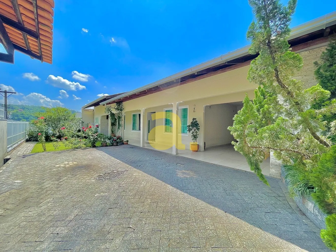 AMPLA CASA A VENDA - BAIRRO ESCOLA AGRÍCOLA, BLUMENAU - foto 1