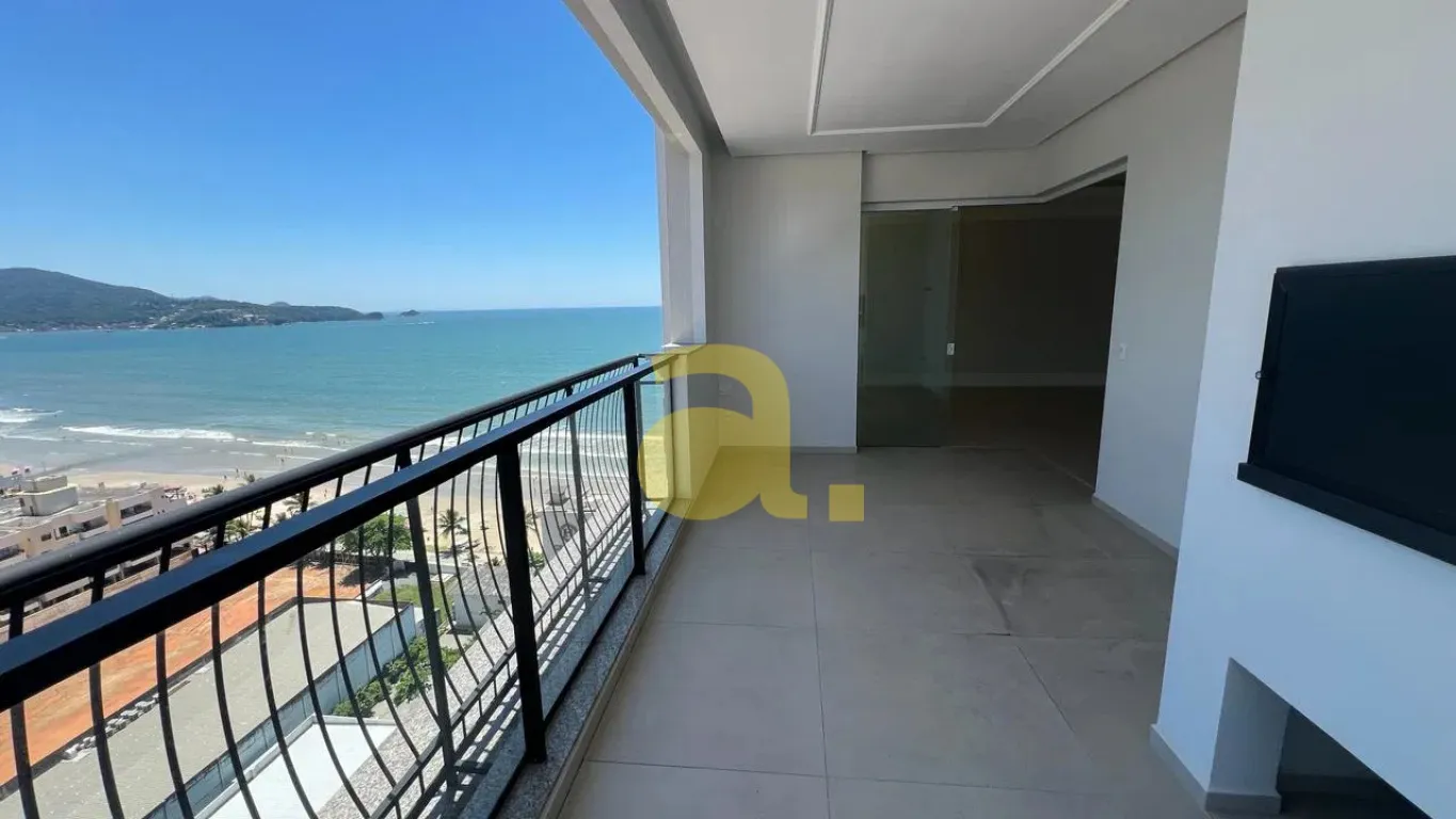 ÓTIMO APARTAMENTO FRENTE MAR COM 4 SUÍTES E SACADA EM ITAPEMA MEIA PRAIA!! - foto 1