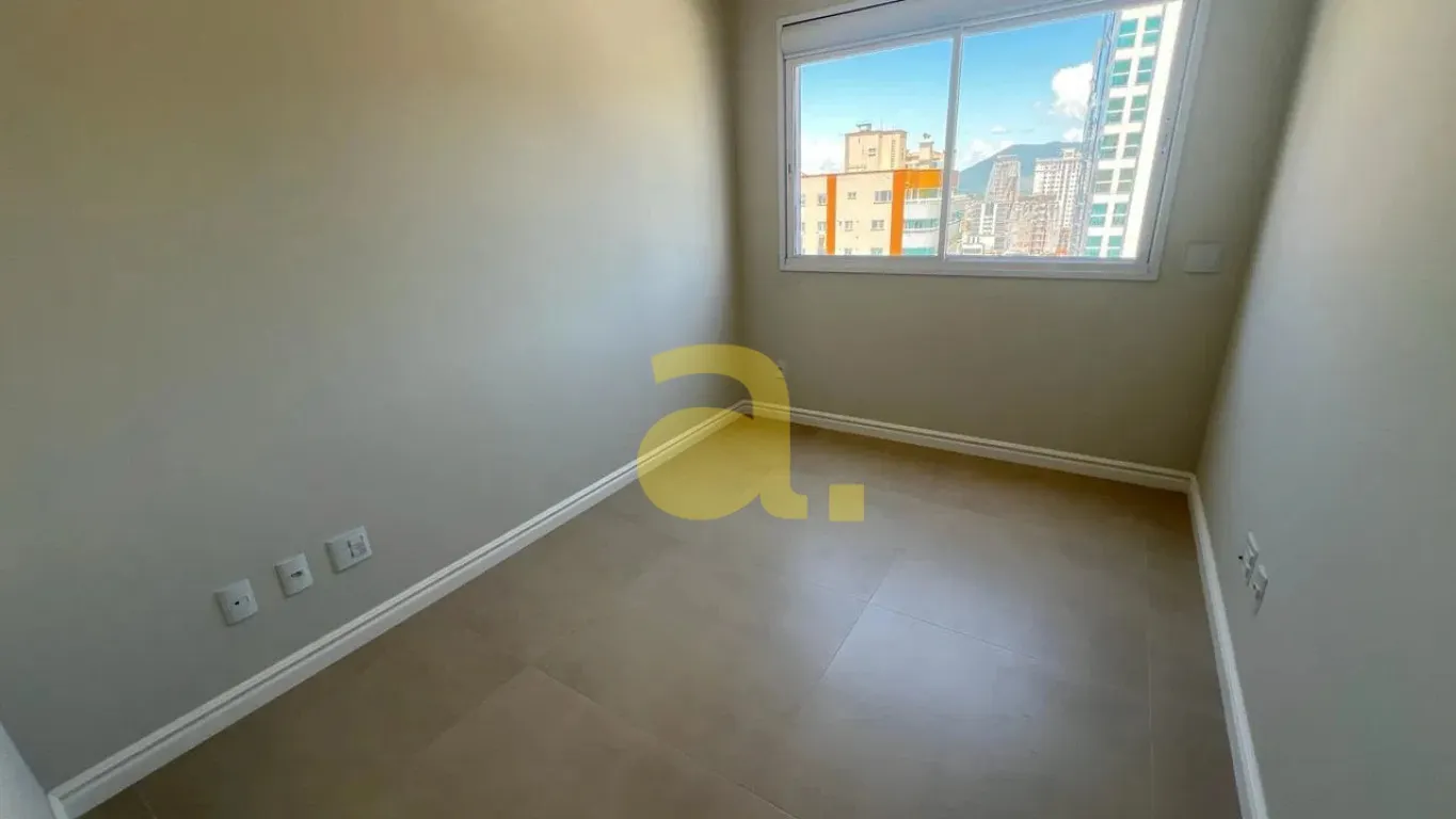 ÓTIMO APARTAMENTO FRENTE MAR COM 4 SUÍTES E SACADA EM ITAPEMA MEIA PRAIA!! — foto 5