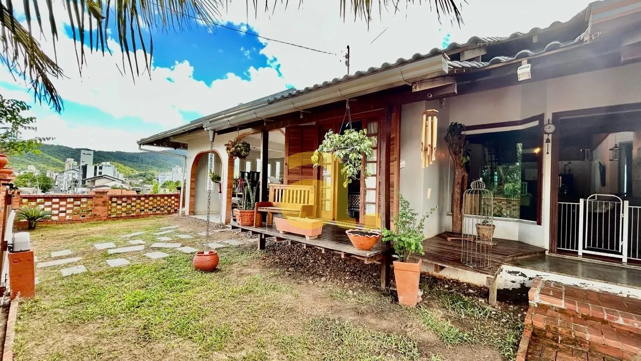Casa no Bairro Água Verde — foto 2