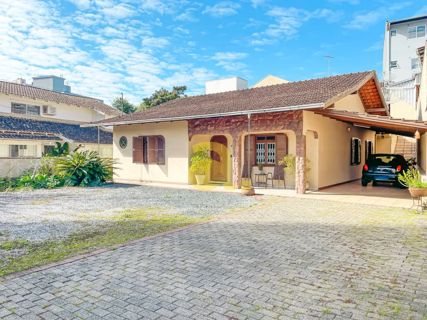 CASA SEMI MOBILIADA PARA LOCAÇÃO COMERCIAL - VILA NOVA - BLUMENAU - foto 1