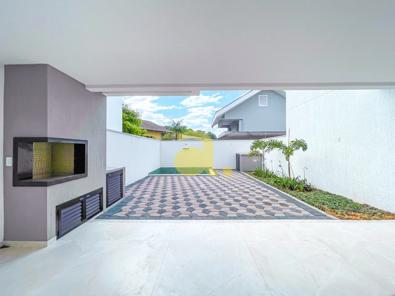 Sobrado Triplex com piscina na Escola Agrícola, Blumenau — foto 2