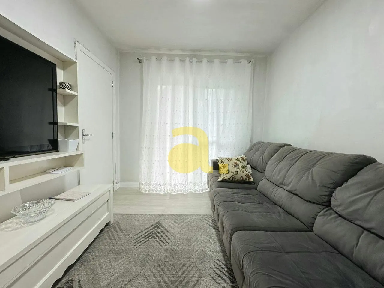 APARTAMENTO DE 3 QUARTOS NO BAIRRO ÁGUA VERDE — foto 3