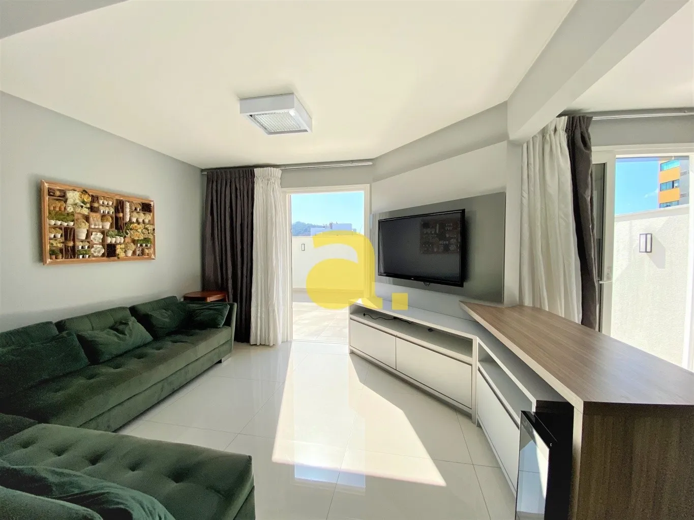 Apartamento duplex mobiliado, na Rua Nereu Ramos em Blumenau. — foto 2