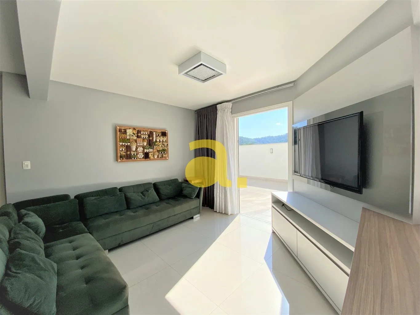 Apartamento duplex mobiliado, na Rua Nereu Ramos em Blumenau. — foto 3