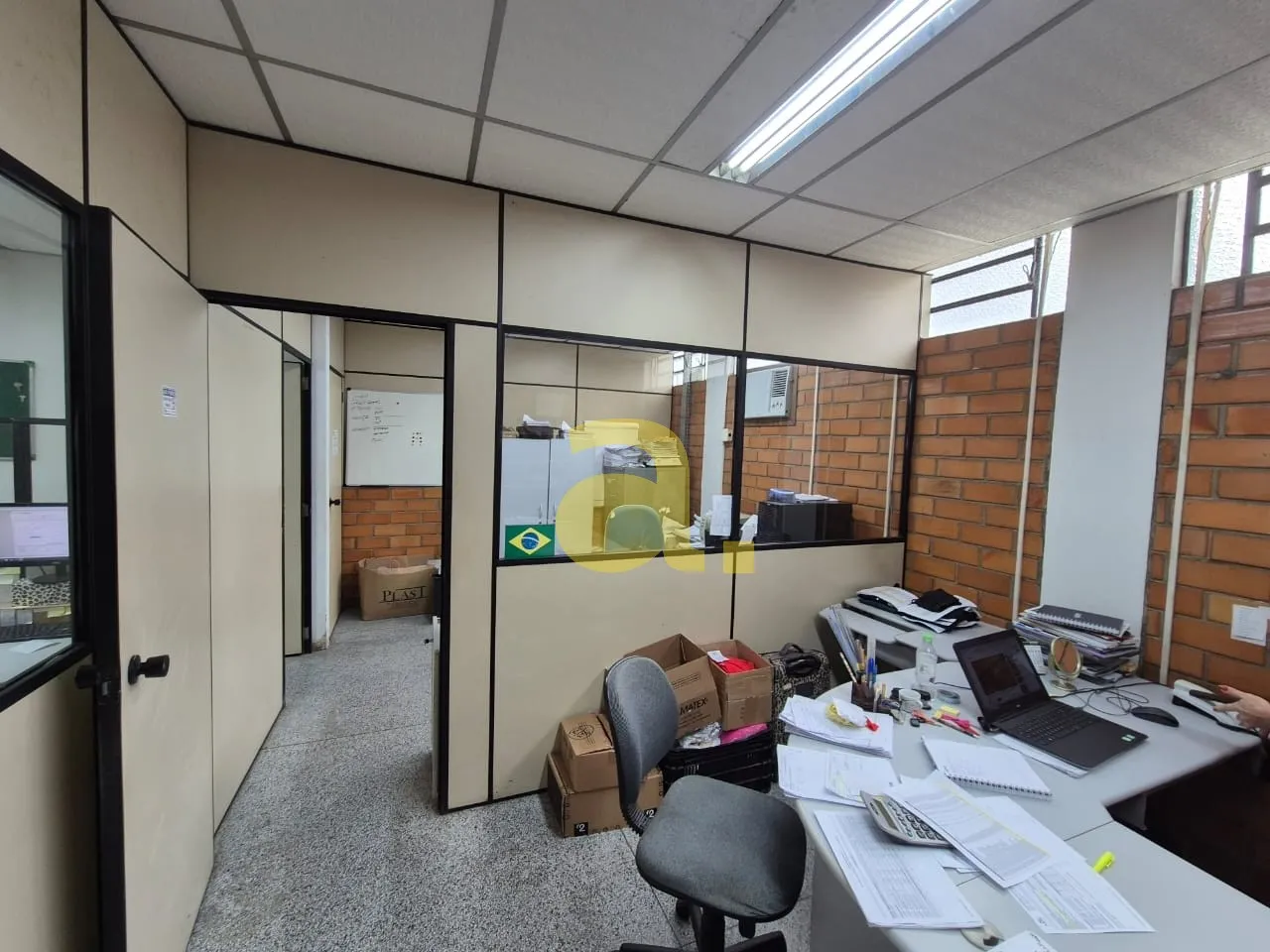 GALPÃO PARA ALUGAR NO BAIRRO AGUA VERDE COM 800m — foto 4