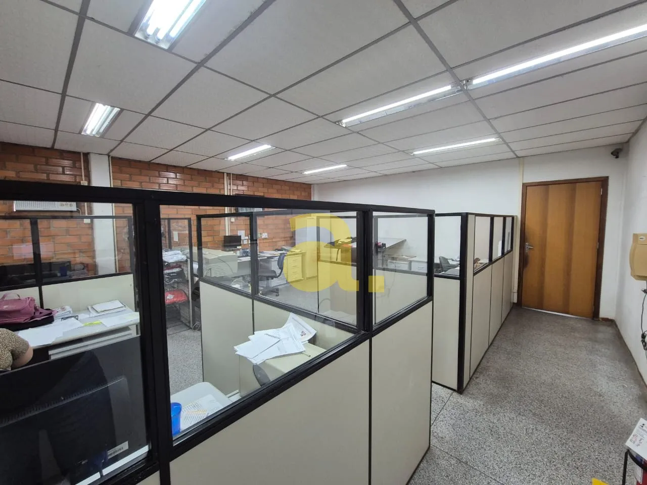 GALPÃO PARA ALUGAR NO BAIRRO AGUA VERDE COM 800m — foto 5