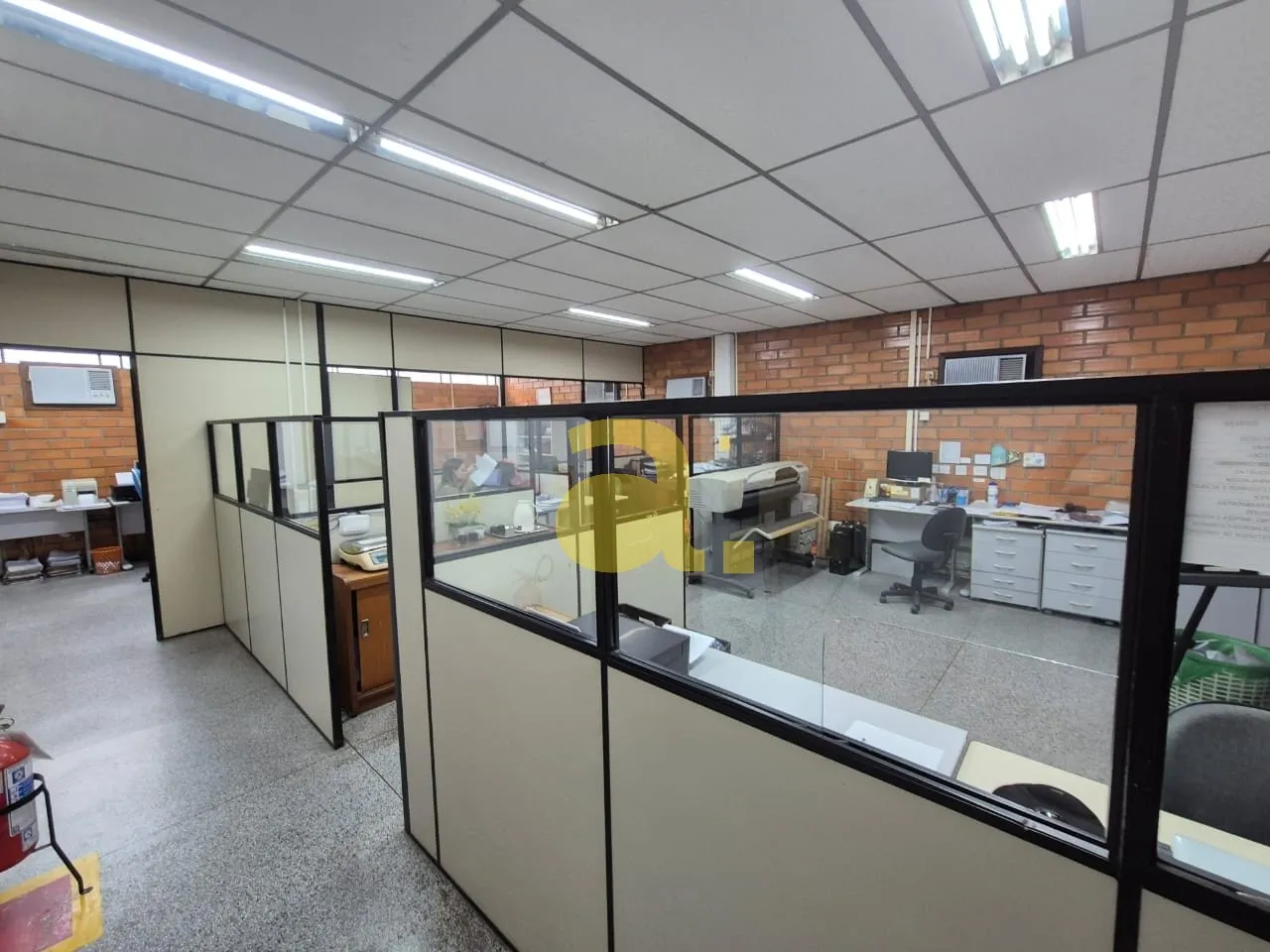 GALPÃO PARA ALUGAR NO BAIRRO AGUA VERDE COM 800m — foto 7