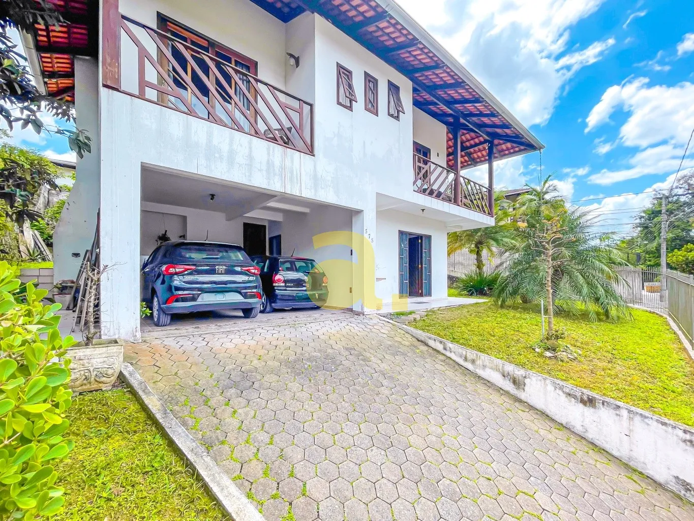 CASA EM TERRENO DE ESQUINA NO BAIRRO FORTALEZA, BLUMENAU - foto 1
