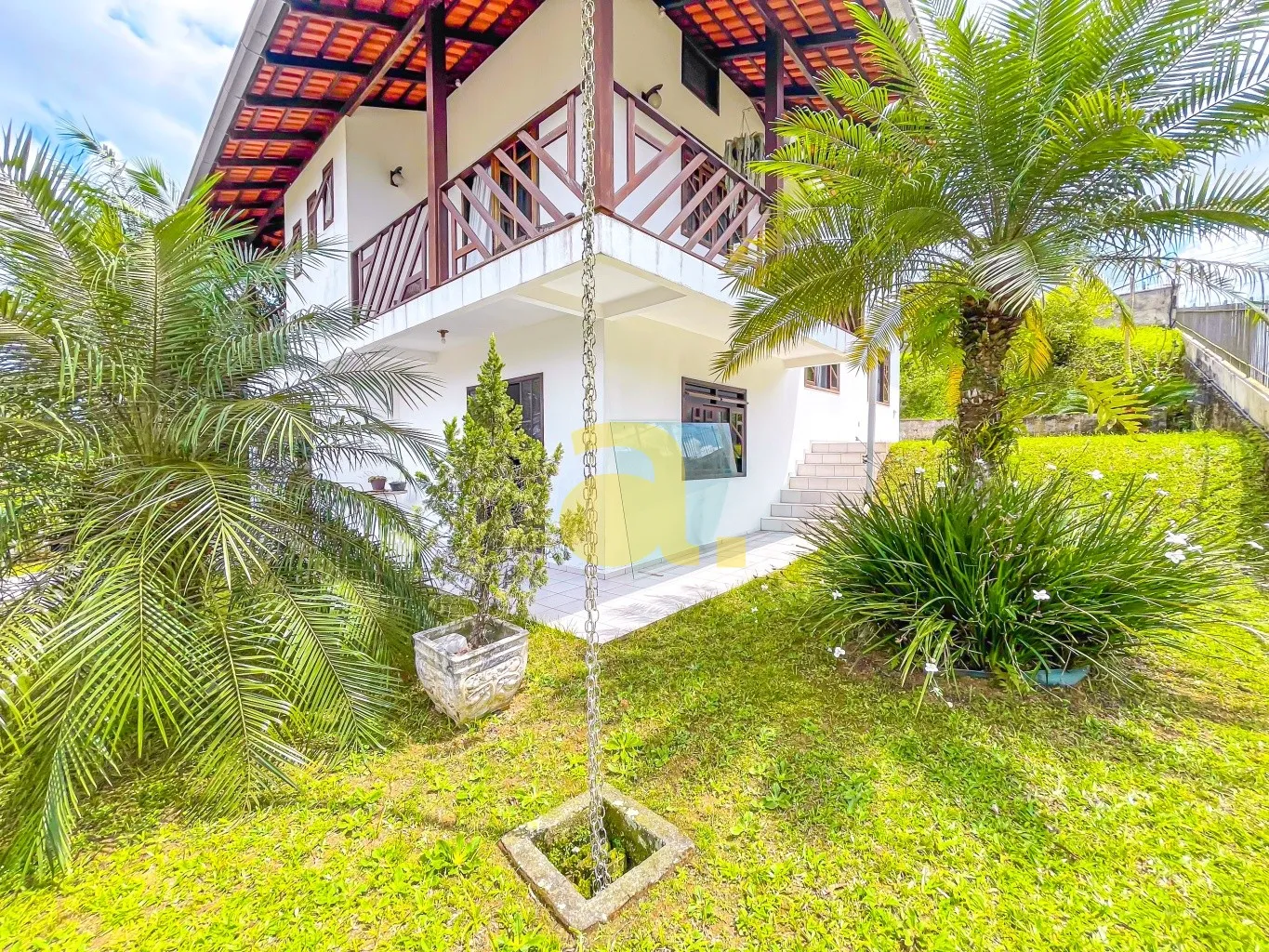 CASA EM TERRENO DE ESQUINA NO BAIRRO FORTALEZA, BLUMENAU — foto 3