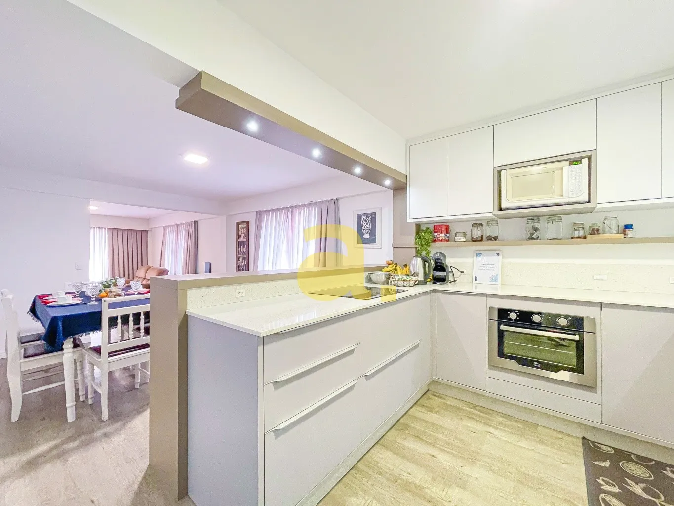 CASA A APENAS 900 METROS DA VILA GERMÂNICA! — foto 7