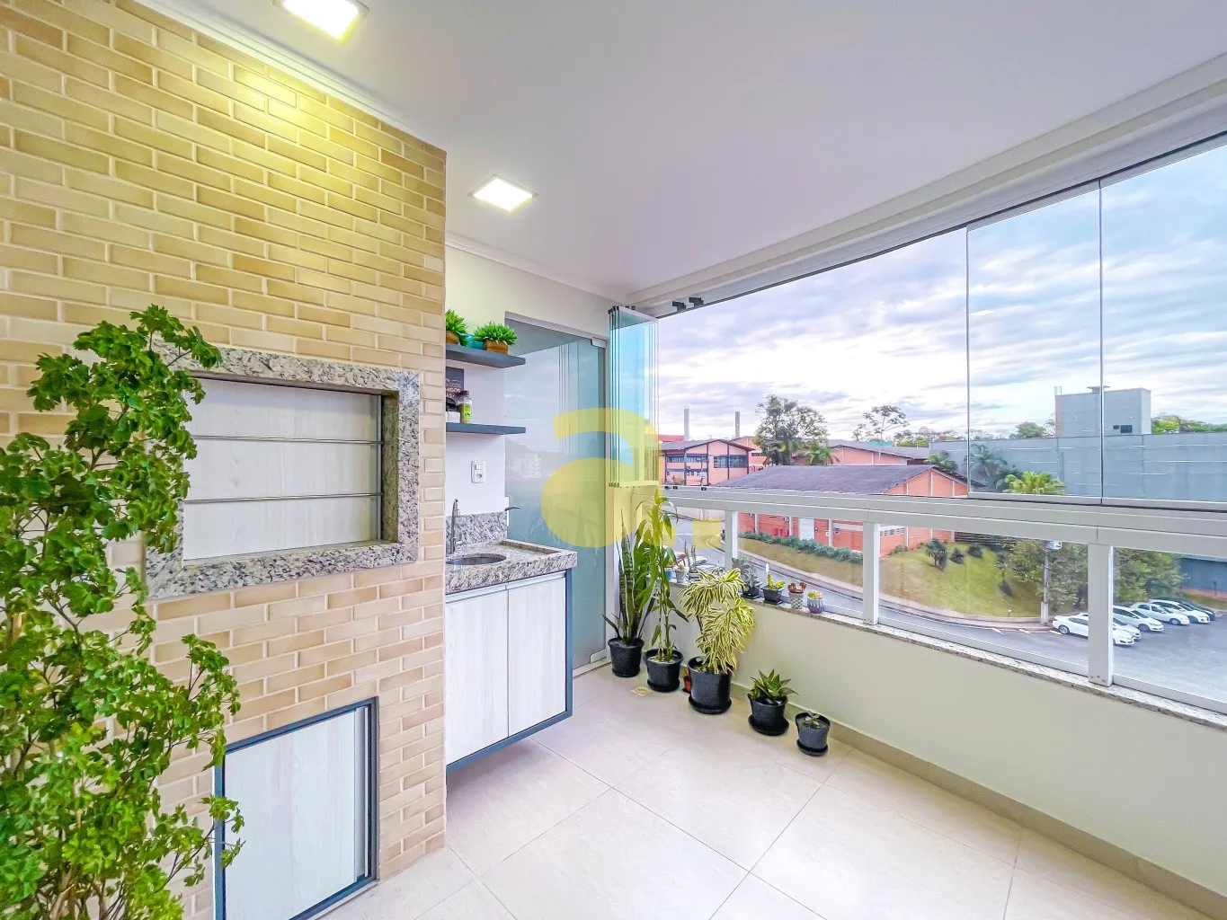 Apartamento com 2 suítes e 2 vagas cobertas | Salto Weissbach, Blumenau — foto 2