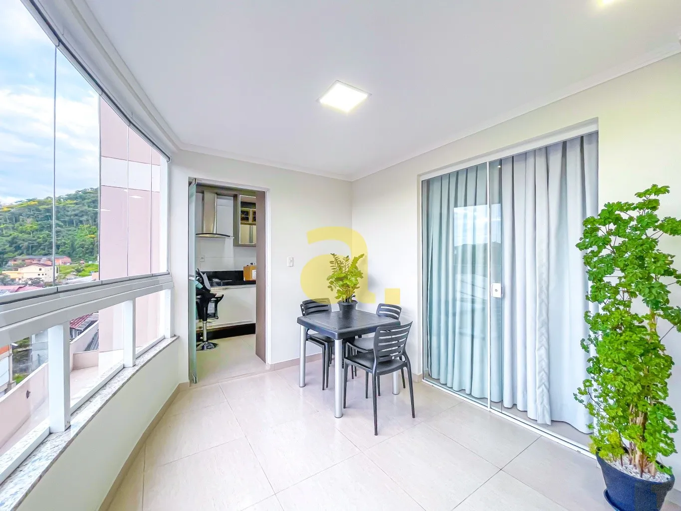 Apartamento com 2 suítes e 2 vagas cobertas | Salto Weissbach, Blumenau — foto 3