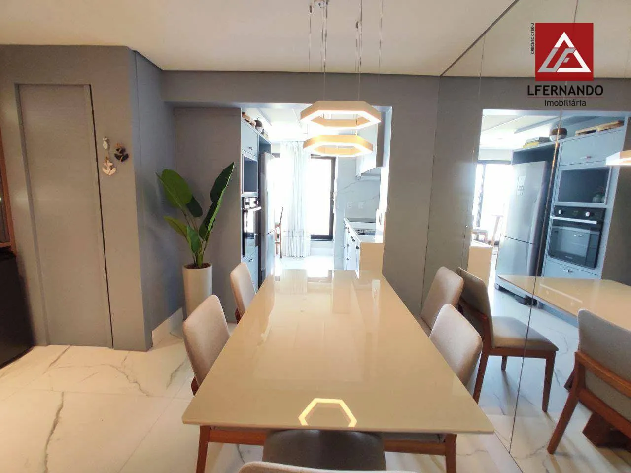 Apartamento mobiliado com 3 dormitórios, sendo 1 suíte à venda, 89 m por R$ 1.890.000 - Itacolomi - Balneário Piçarras/SC — foto 4