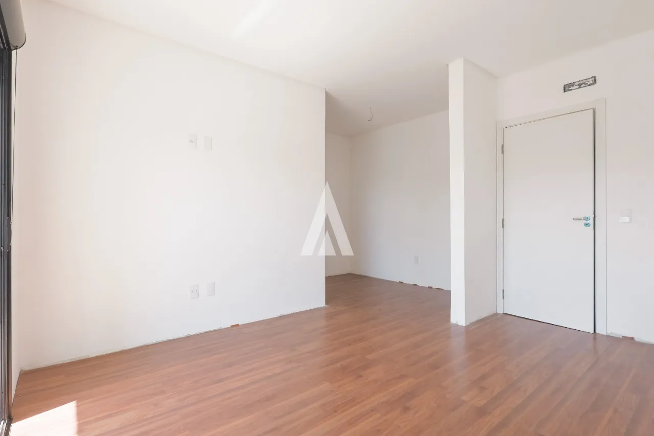 Sobrado Geminado com 1 suíte(s) mais 2 quarto(s) à venda no bairro Saguaçu em Joinville, por R$ 770.000.00. — foto 5