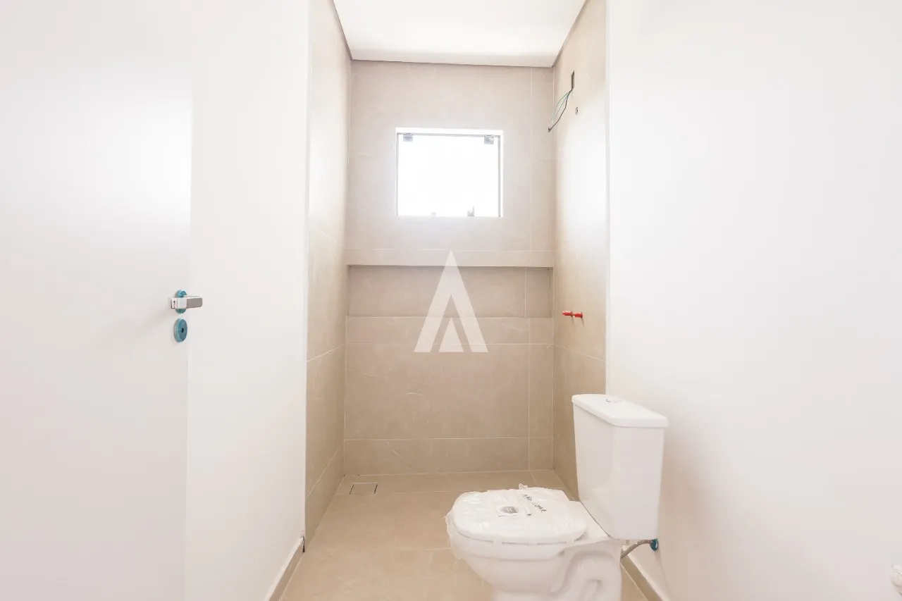 Sobrado Geminado com 1 suíte(s) mais 2 quarto(s) à venda no bairro Saguaçu em Joinville, por R$ 770.000.00. — foto 7