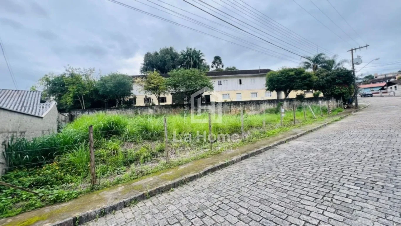 Terreno com 434,80 à venda em Blumenau, Bairro Água Verde - foto 1