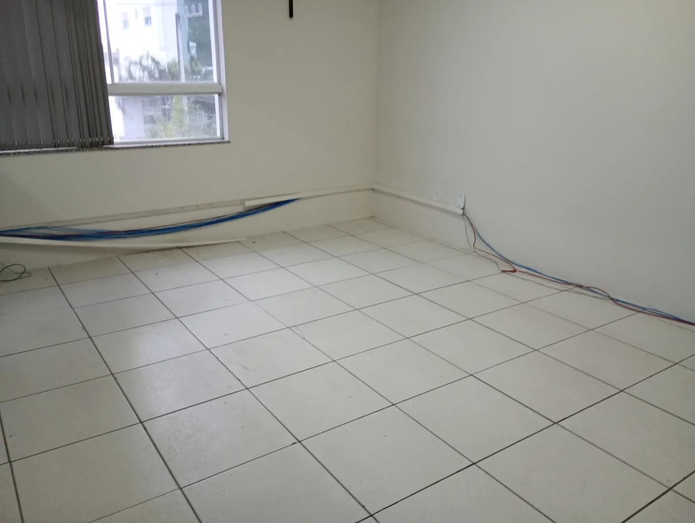 Prédio comercial com ponto estabelecido com 7 salas na Vila Nova. — foto 6