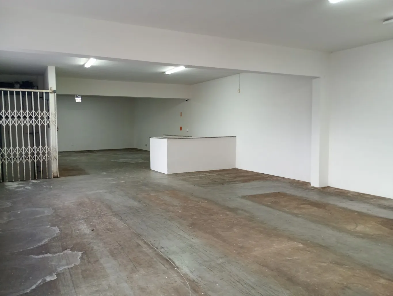 Prédio comercial com ponto estabelecido com 7 salas na Vila Nova. — foto 3