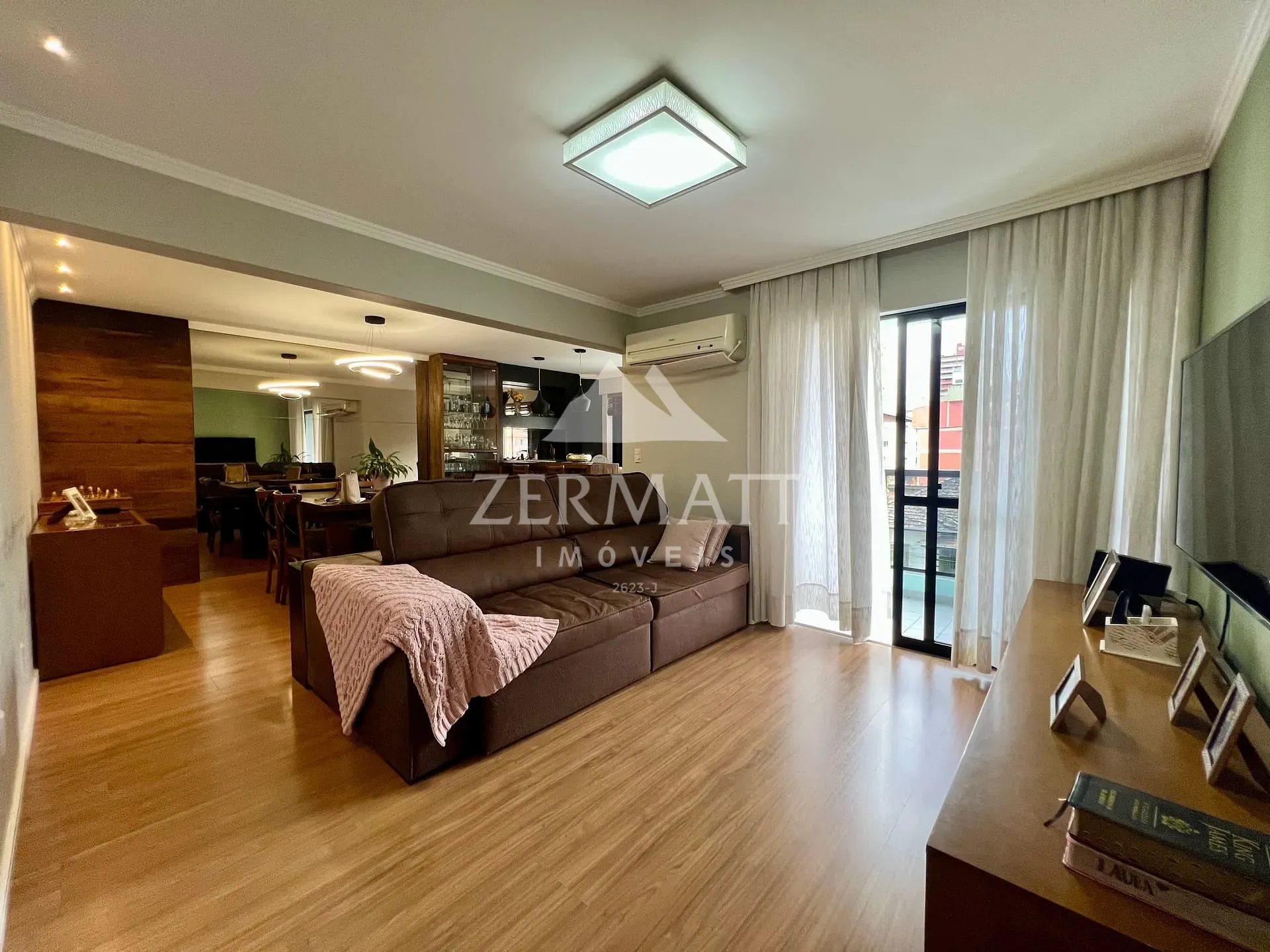 Apartamento · à venda · 3 quartos · 250m² · Vila Nova, Blumenau