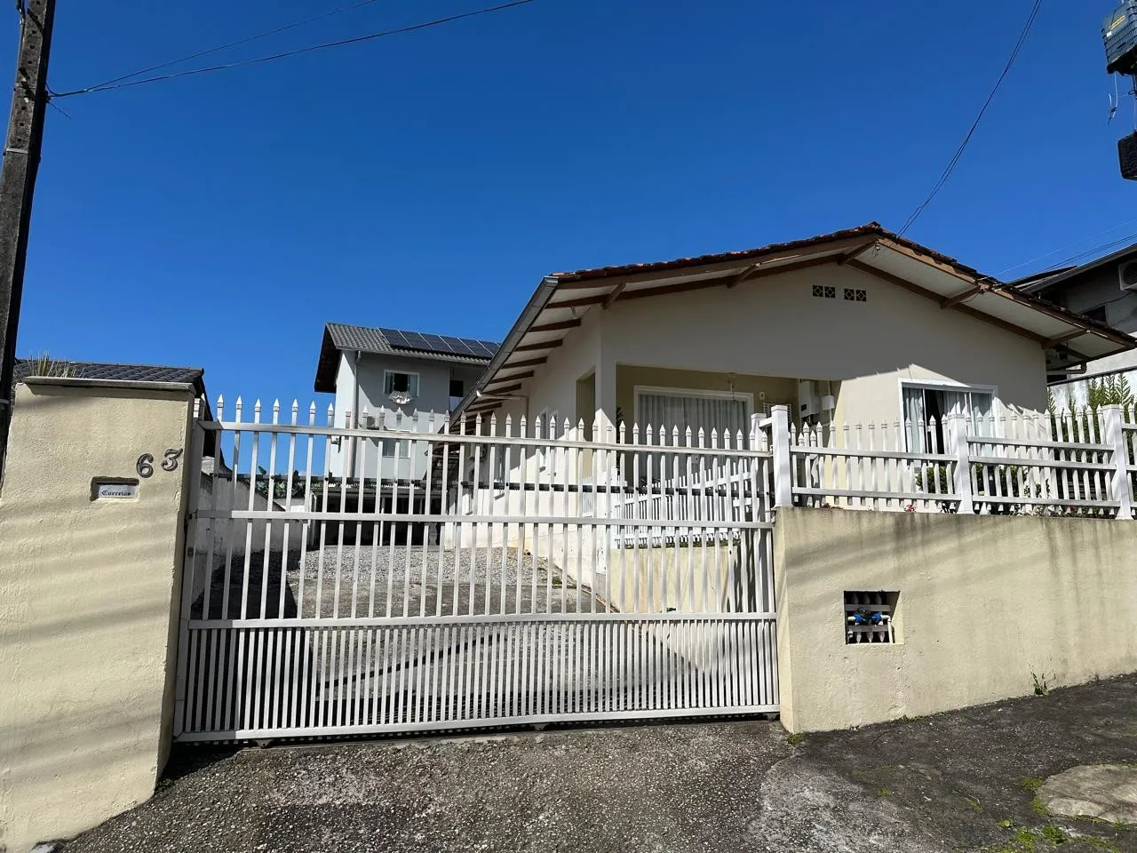 Casa 3 quartos - 2 vagas - foto 1
