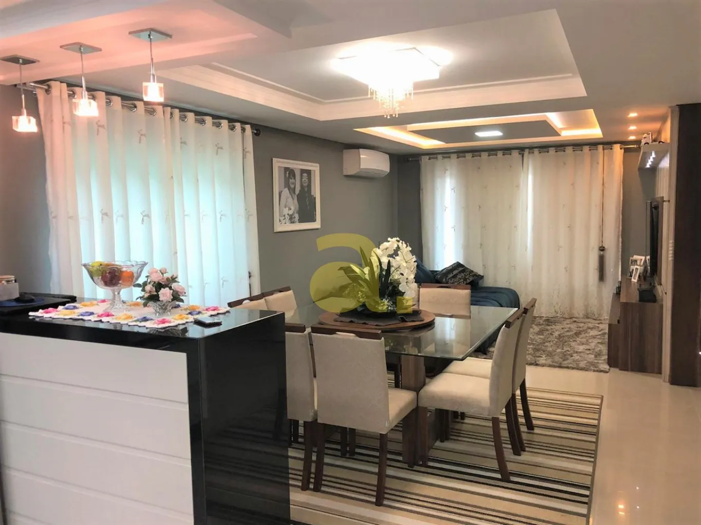 CASA A VENDA DE ÓTIMO PADRÃO NO BAIRRO ITOUPAVAZINHA - foto 1