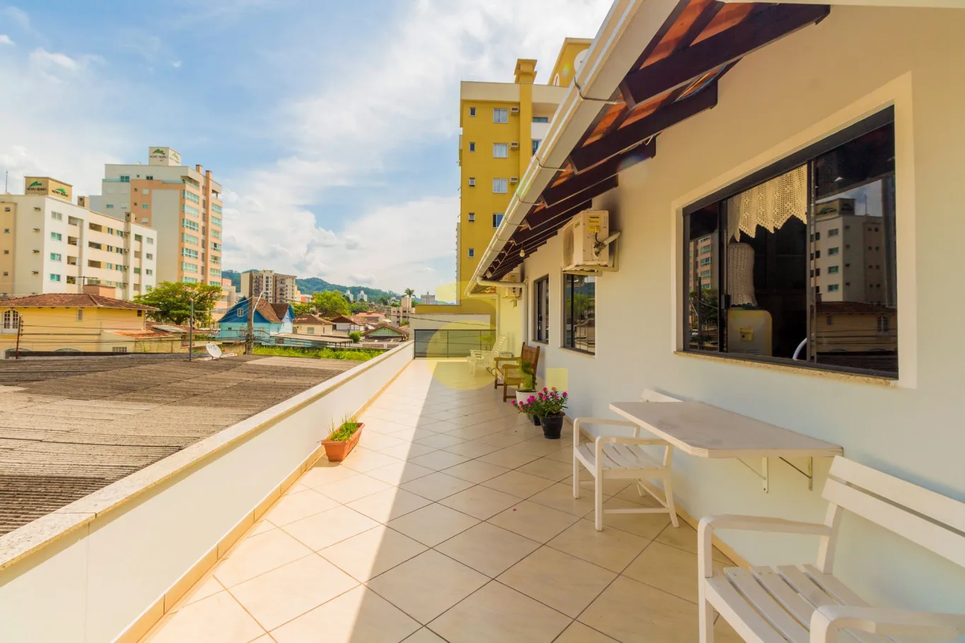CASA A VENDA RESIDENCIAL E COMERCIAL NO BAIRRO DA VELHA — foto 2
