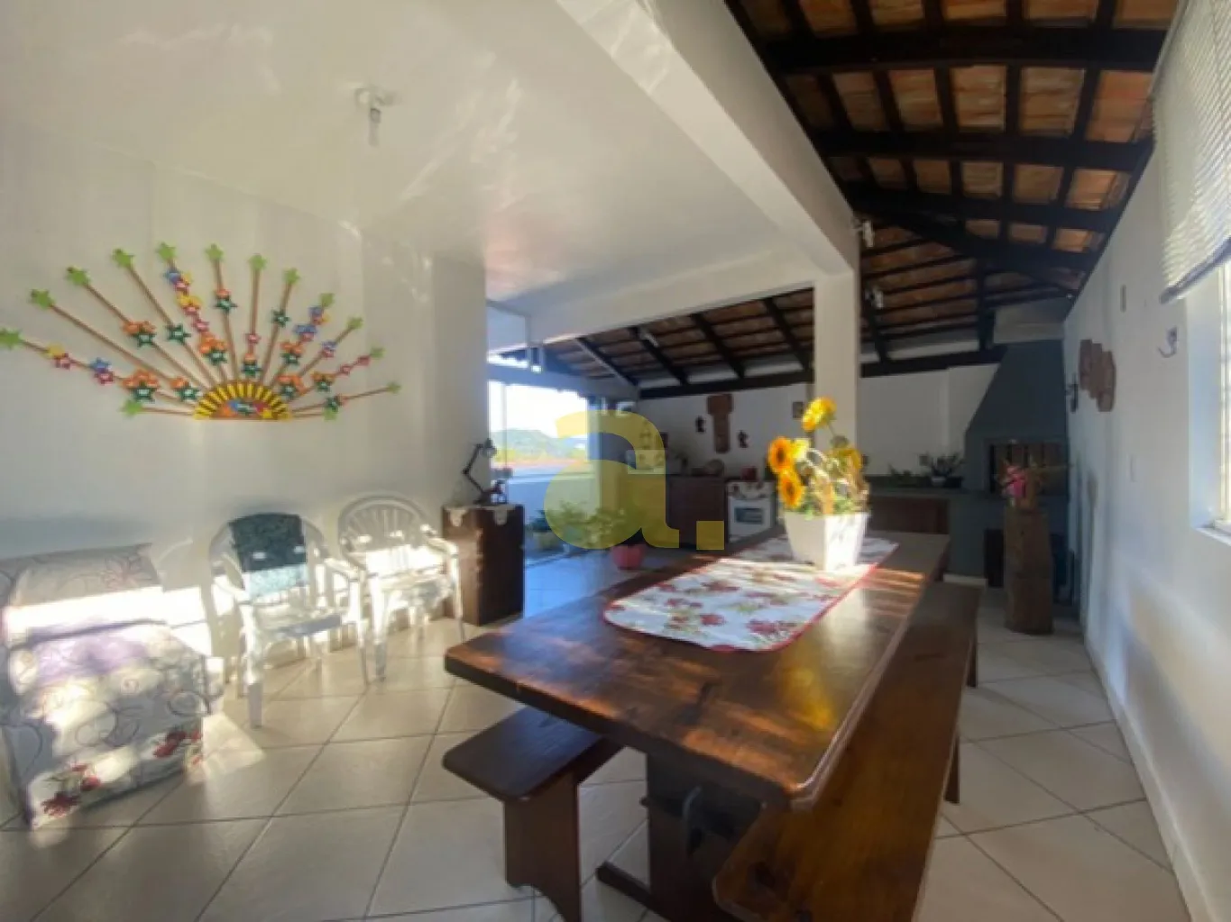 CASA MOBILIADA COM EDÍCULA E TERRENO DE 610 m . — foto 2