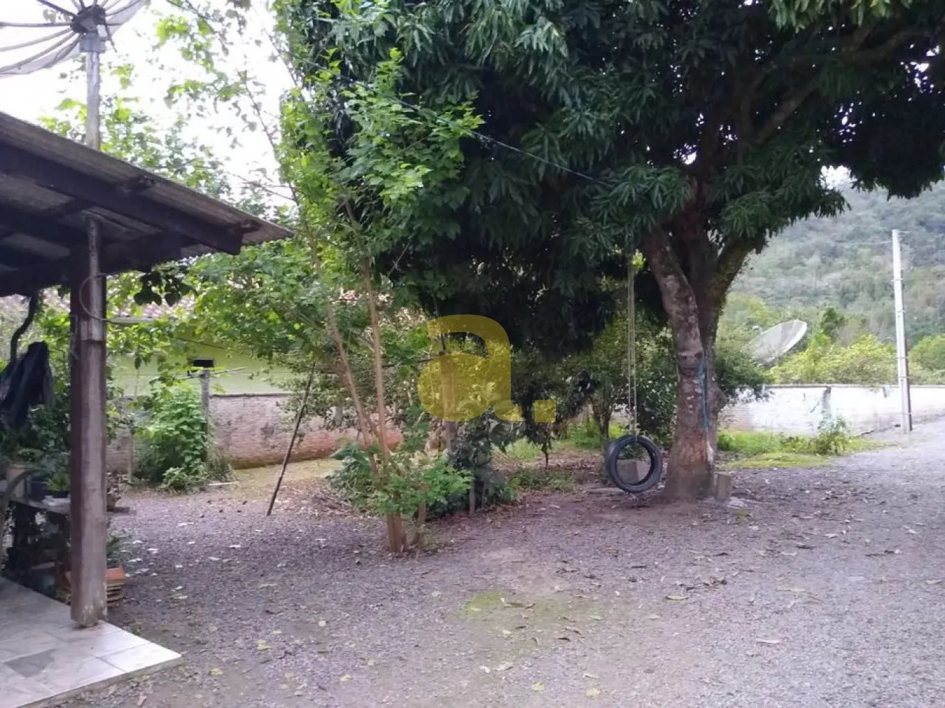 ÓTIMA CASA A VENDA NO CENTRO DE RODEIO COM 3 DORMITÓRIOS A VENDA — foto 5