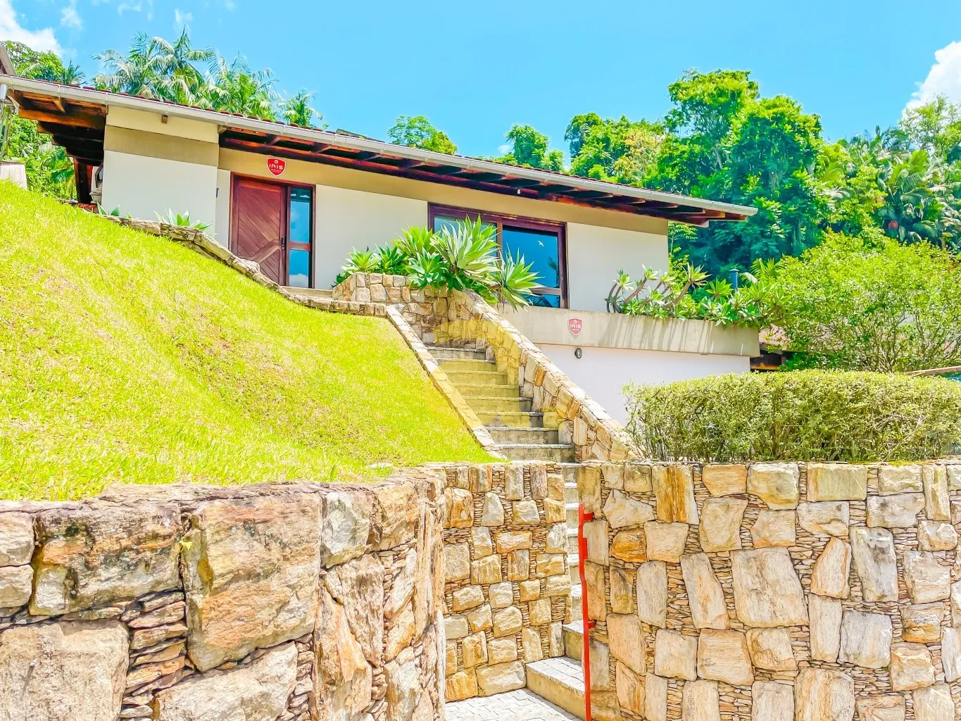 CASA COMERCIAL À VENDA NO BAIRRO VILA NOVA — foto 2