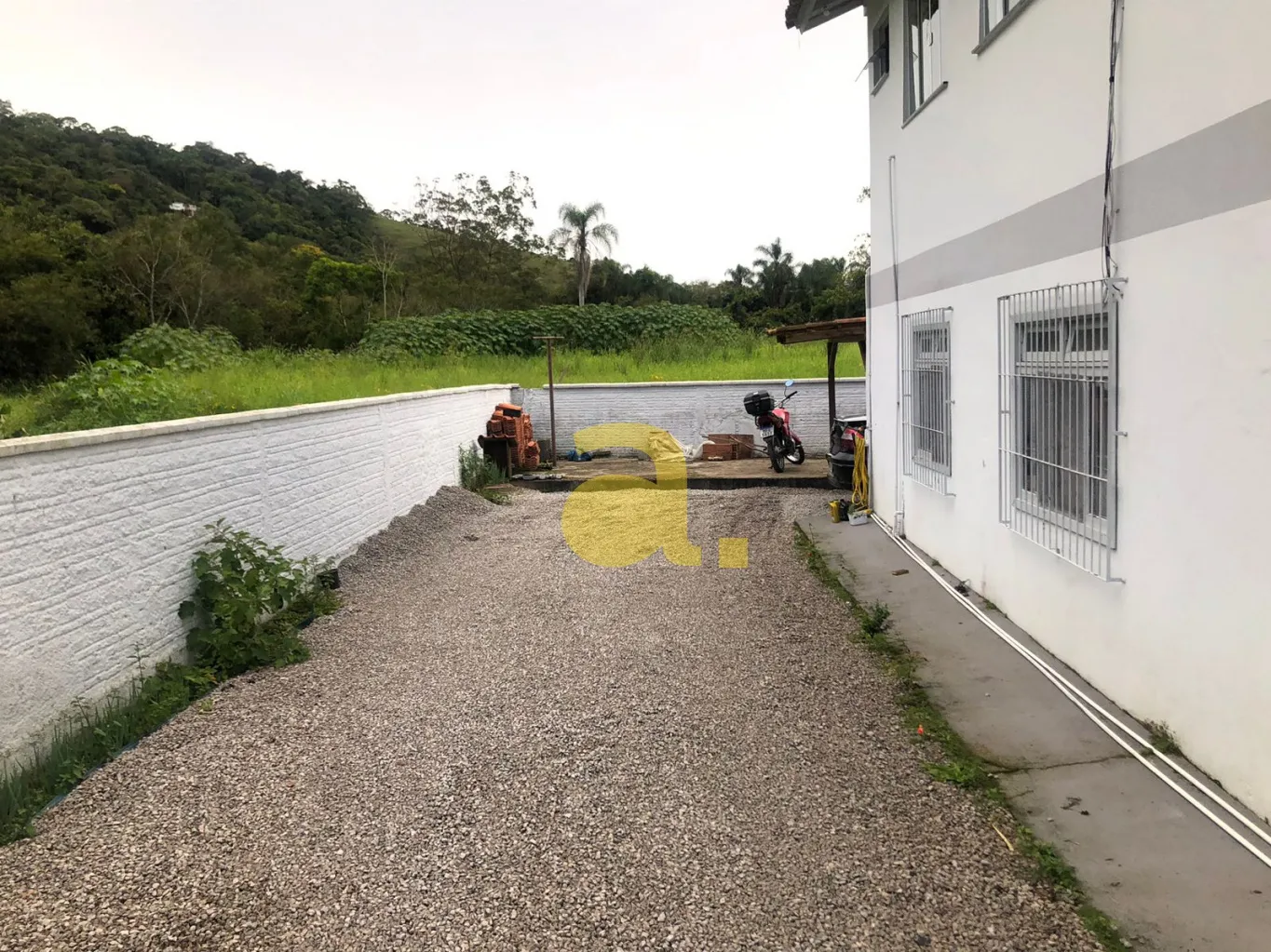 EXCELENTE TERRENO COM 396,00m EDIFICADO COM DUAS CASAS NO BAIRRO BELA VISTA — foto 5