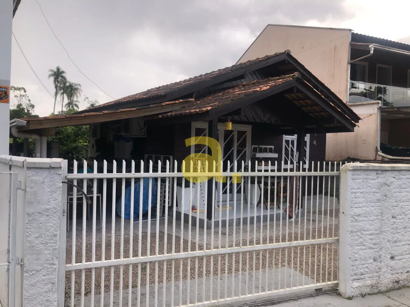 EXCELENTE TERRENO COM 396,00m EDIFICADO COM DUAS CASAS NO BAIRRO BELA VISTA — foto 6