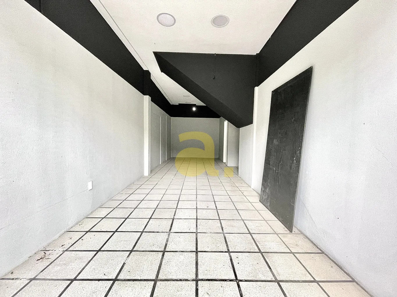 EXCELENTE SALA COMERCIAL LOCAÇÃO BAIRRO ITOUPAVA NORTE — foto 5